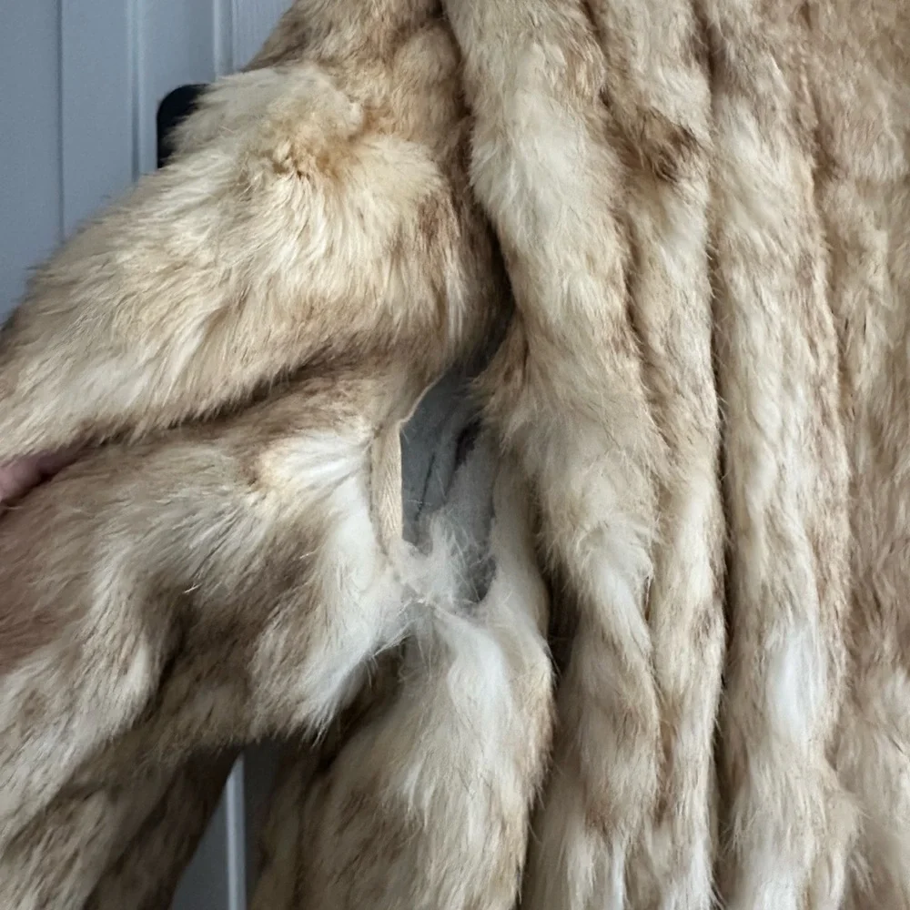 100% Rabbit Fur Coat - Picture 5 of 5